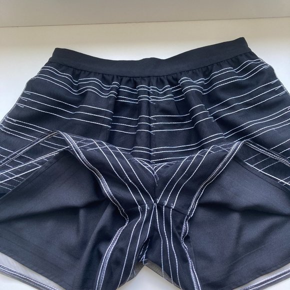 BCBG Shorts - Picture 5 of 5